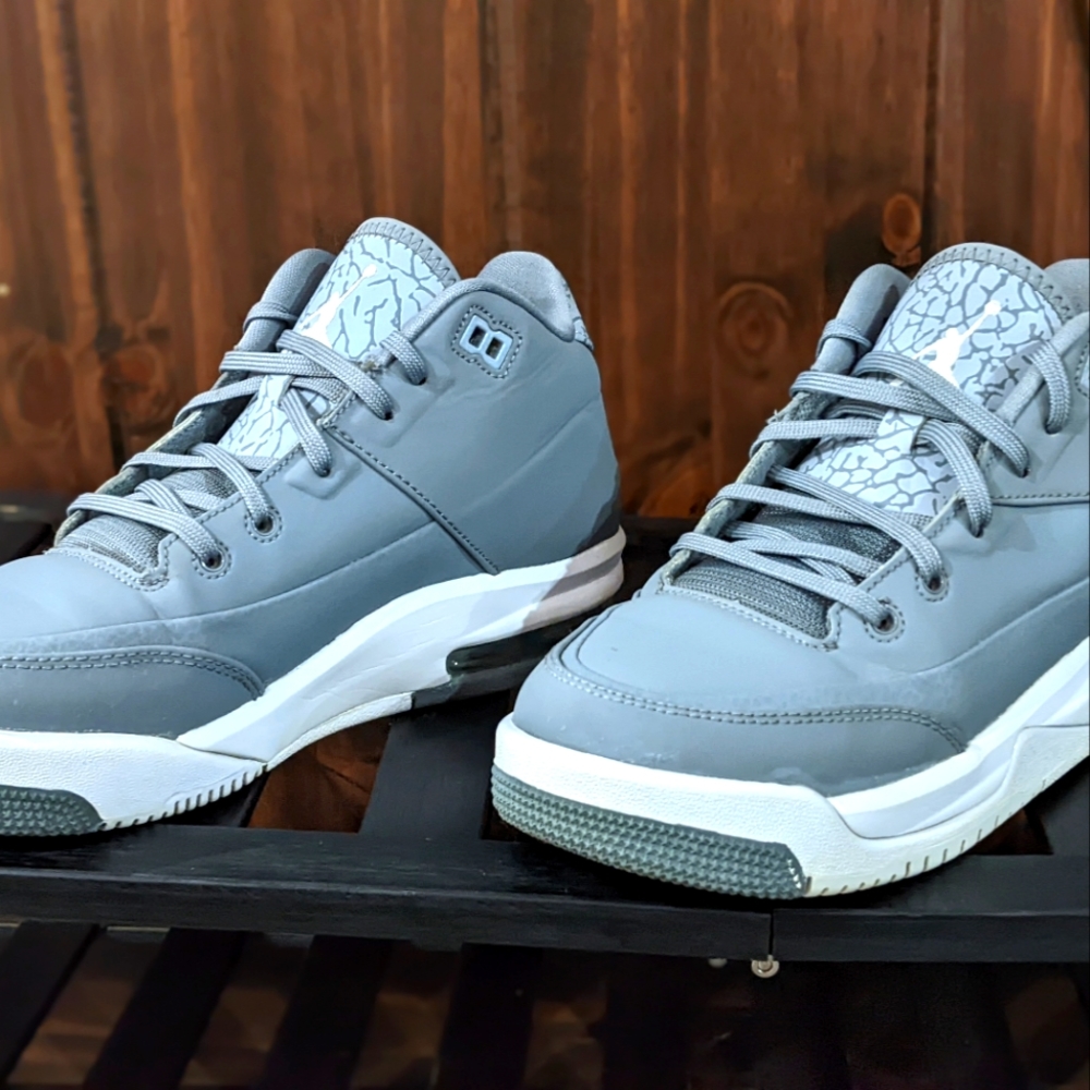 Size 4Y Boys. Jordan Flight Origin 3. Gray Basketball Shoes.